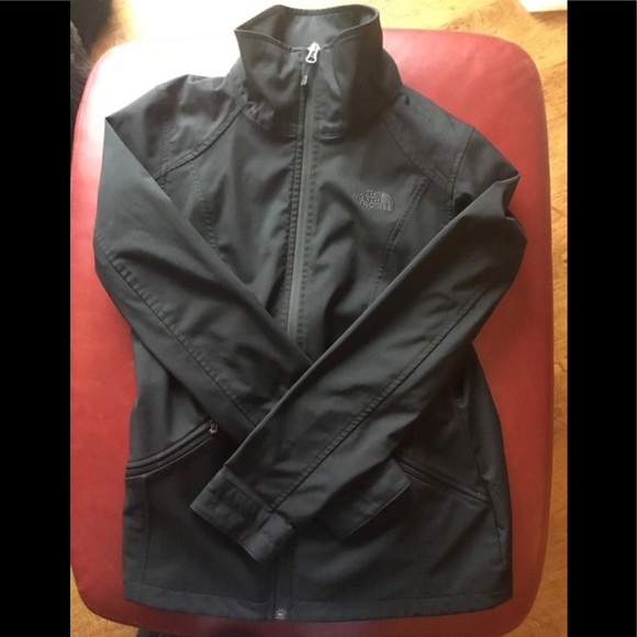 The North Face Jackets & Blazers - Black north face jacket